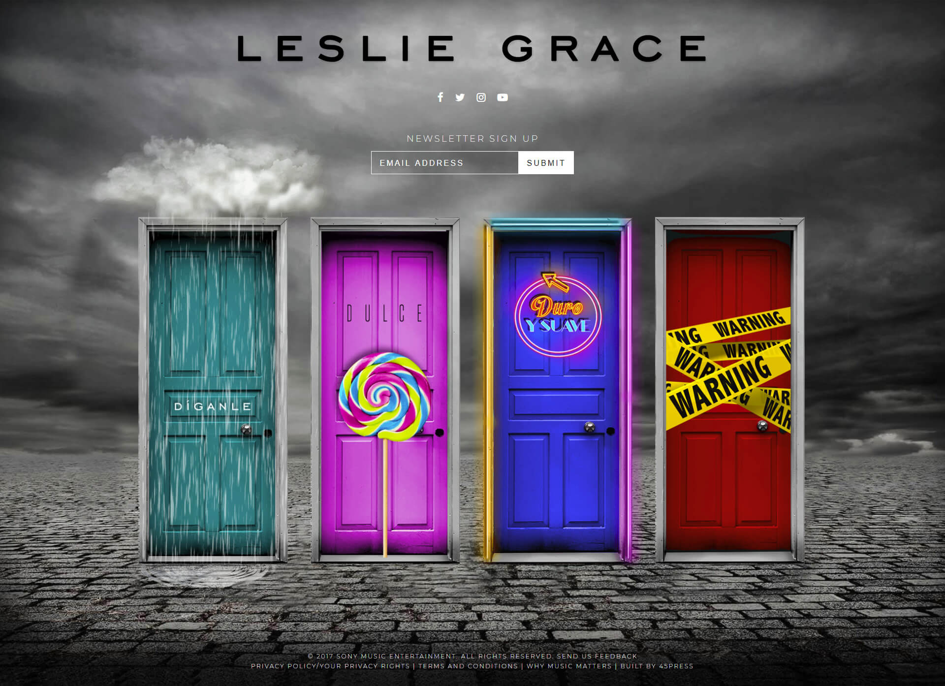 Leslie Grace - Desktop